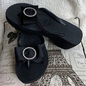 havaianas high black rhinestone buckle Size 7